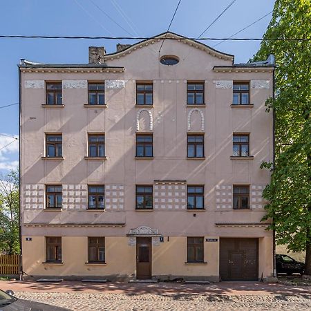 Top-Floor Studio With Courtyard View In Unesco Area, Murnieku Street Residence リガ エクステリア 写真