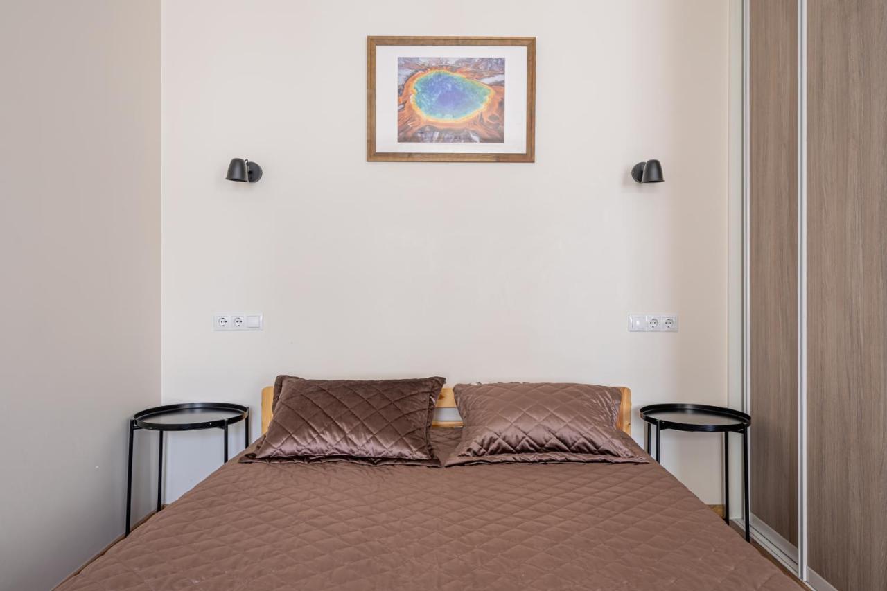 Top-Floor Studio With Courtyard View In Unesco Area, Murnieku Street Residence リガ エクステリア 写真